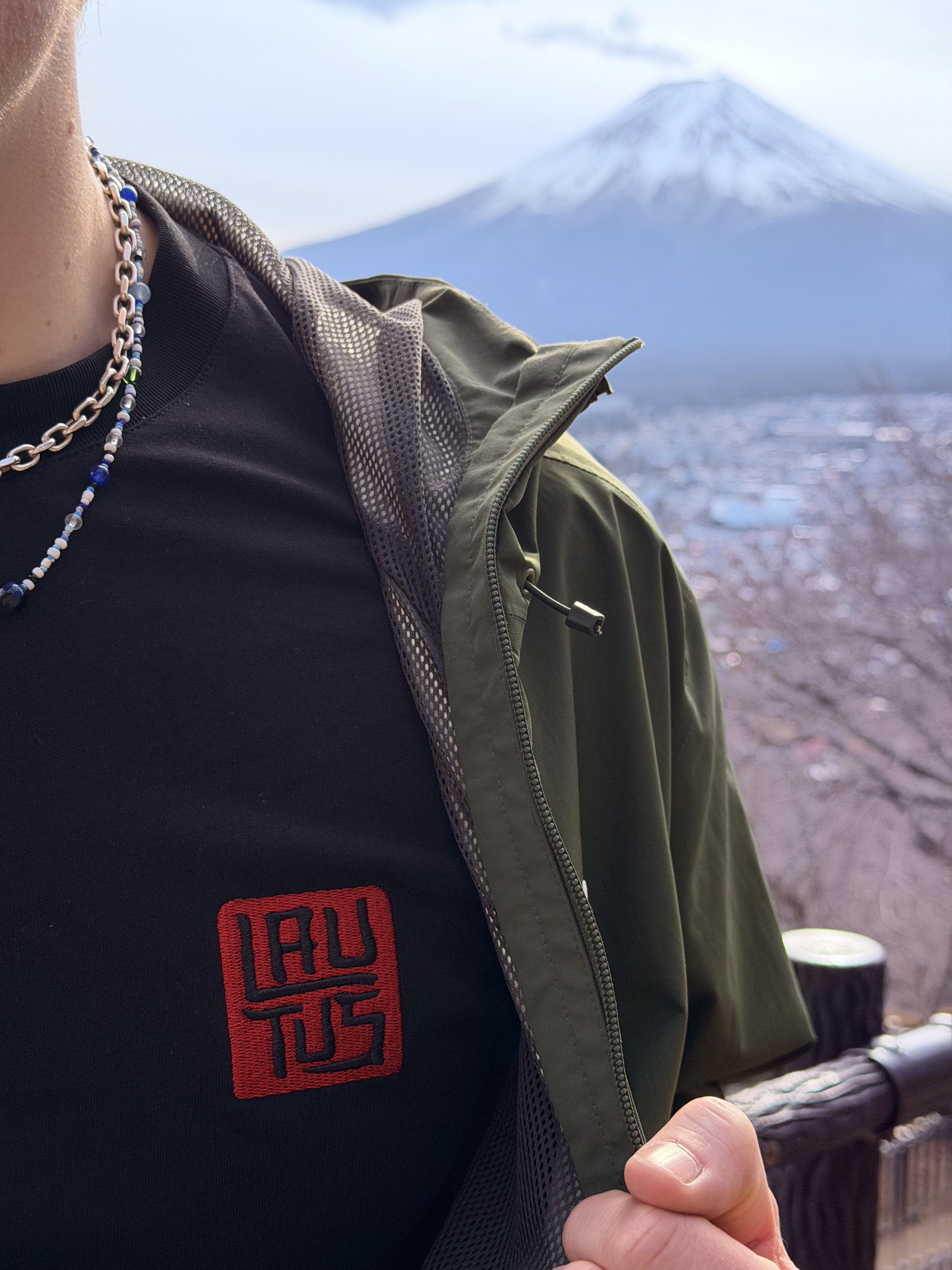 Japan — LAUTUS 01